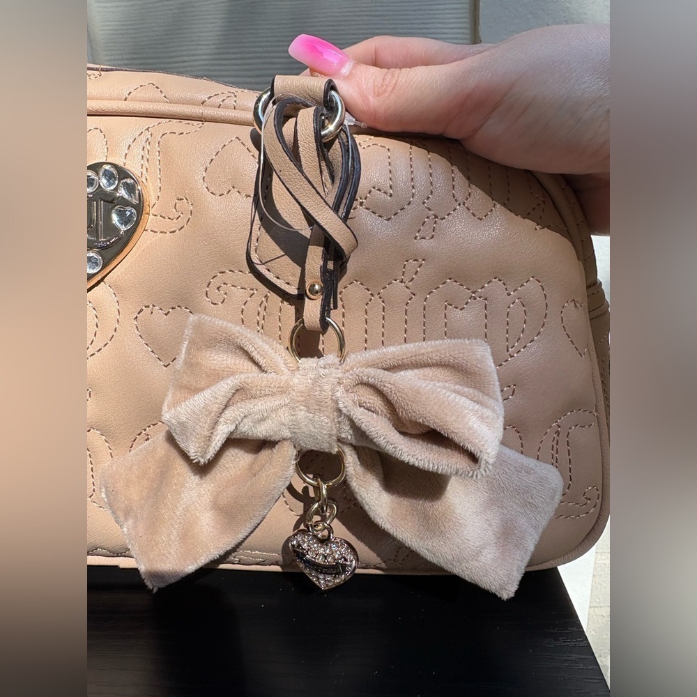 Juicy Couture NWT Lovely Girl Pecan Brown Satchel Bow Heart Bag w/ Charm 🤎 - Picture 11 of 14